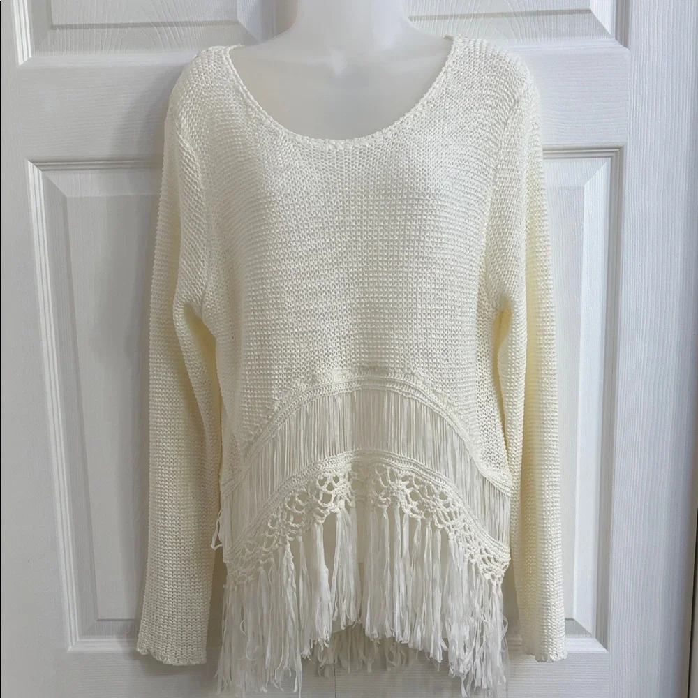 Rain + Rose Sweater Ivory Knit Sweater with Fringe NWOT size Medium - Picture 3 of 9